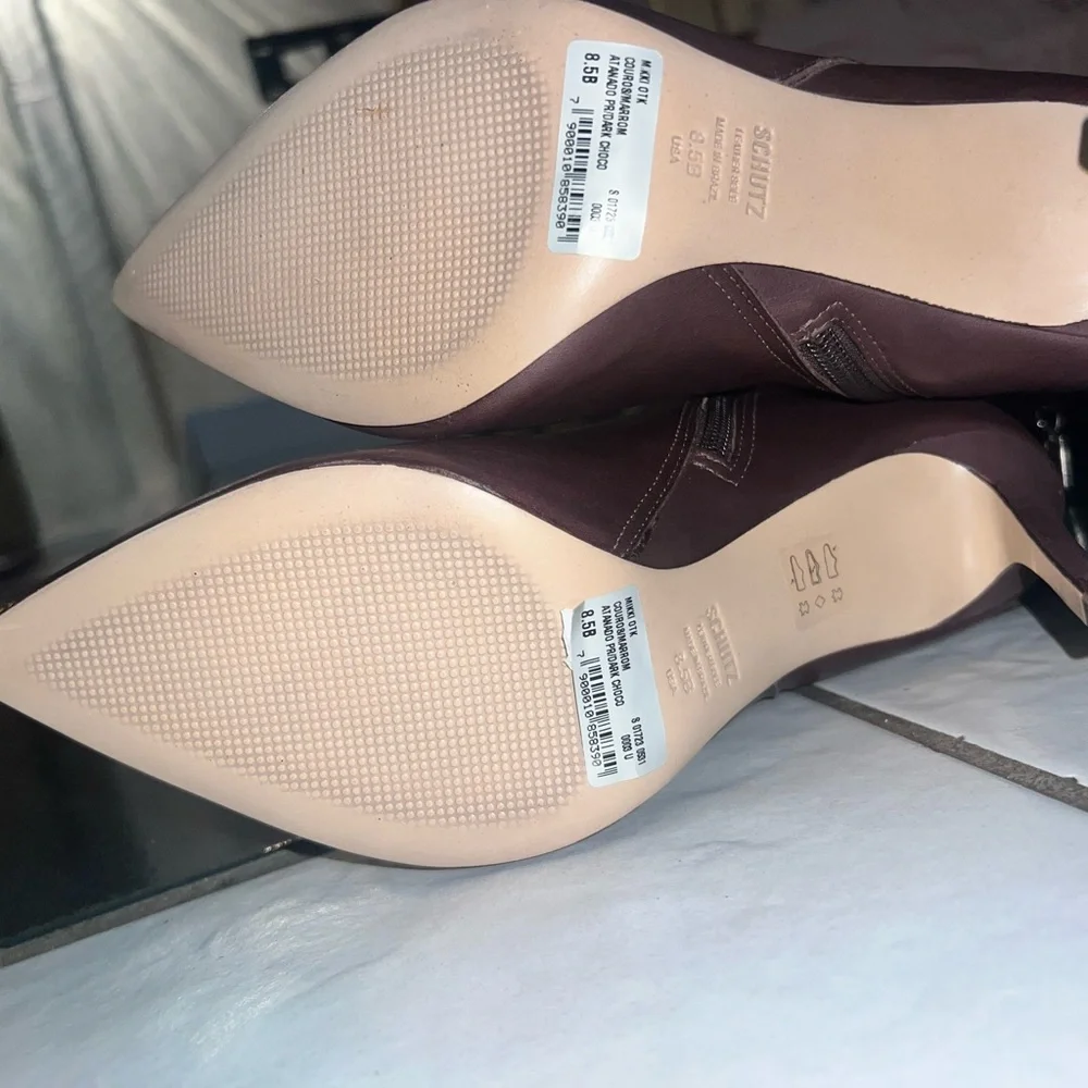 SCHUTZ - Picture 2 of 8